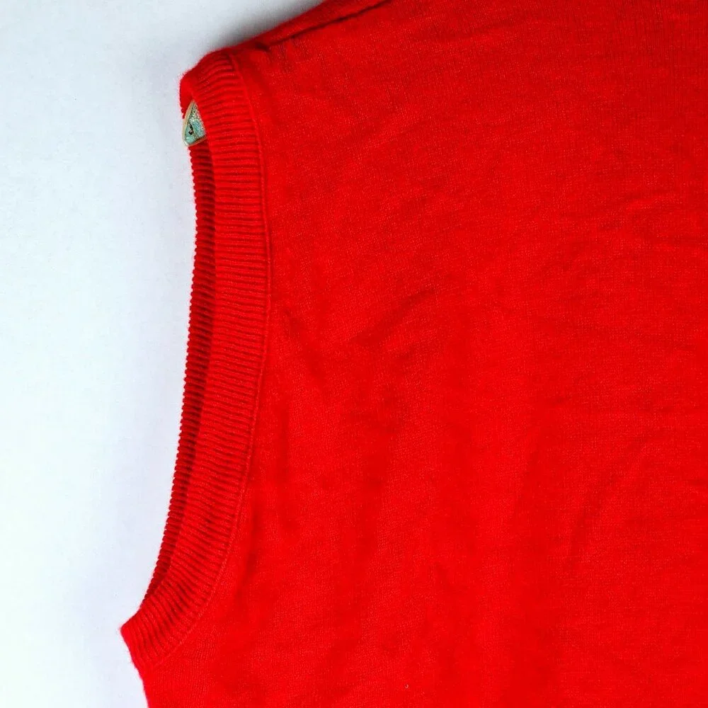 Vintage DiFini Red Jackson, MS Red Golf Vest, Pullover, Sz XL